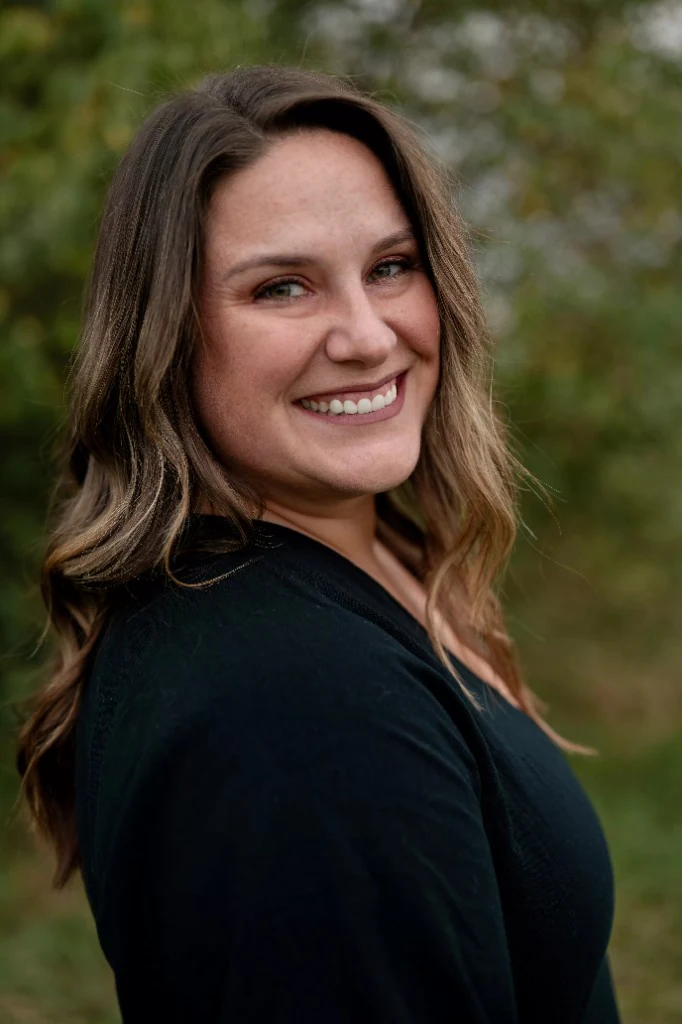 Amy Fink headshot
